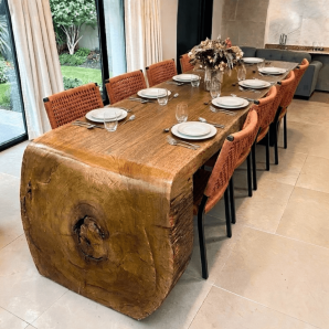 Mesa de Jantar Cascata de Madeira Maciça com Prancha Curva Orgânica Gourmet