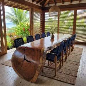 Mesa Cascata Prancha Curva Madeira Maciça Nobre 10 a 12 Lugares